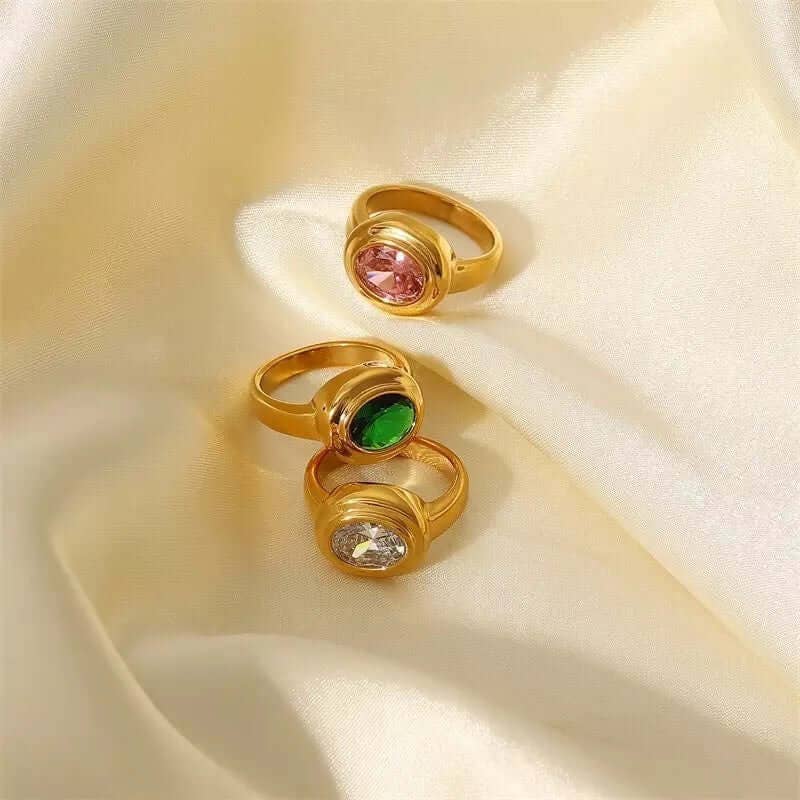 Folie à Trois - Wholesale Single Stone/Solitaire Ring - Vintage Style RING3