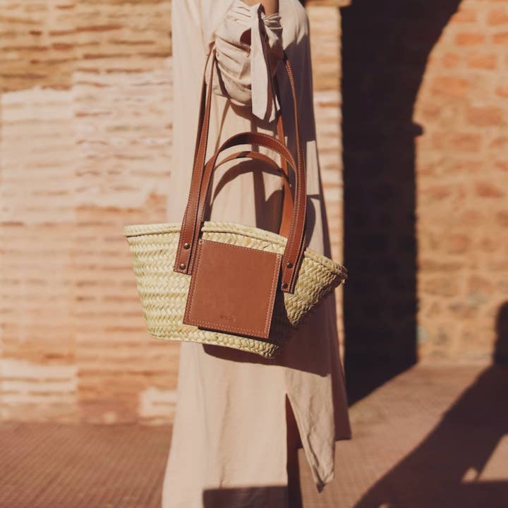 Luxus französischer Korb mit doppelten flachen Ledergriffen für den Großhandel von NomadWeave Ltd