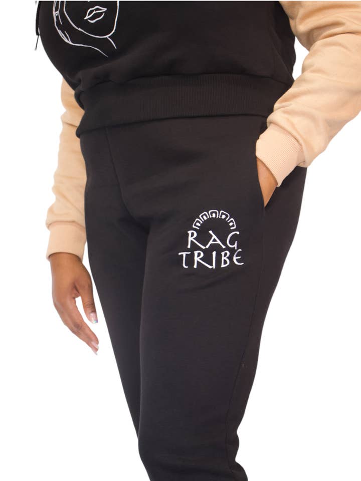 Le jogger Raise the Vibe pour la vente par Ragtribe Ethical Clothing