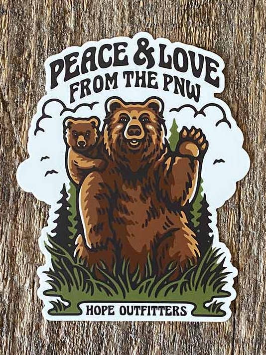Adesivo PNW Peace and Love per la vendita all'ingrosso da parte di Hope Outfitters