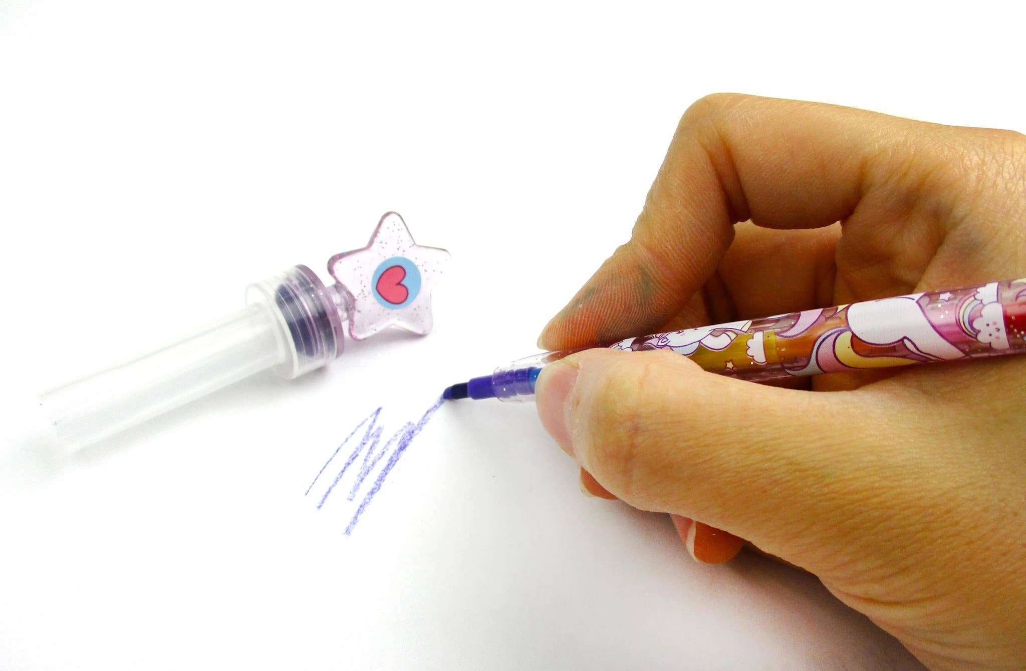 Tiny Mills – wholesale Crayons – Child & baby – Unicorn Rainbow Stackable Crayon with Stamper Topper3