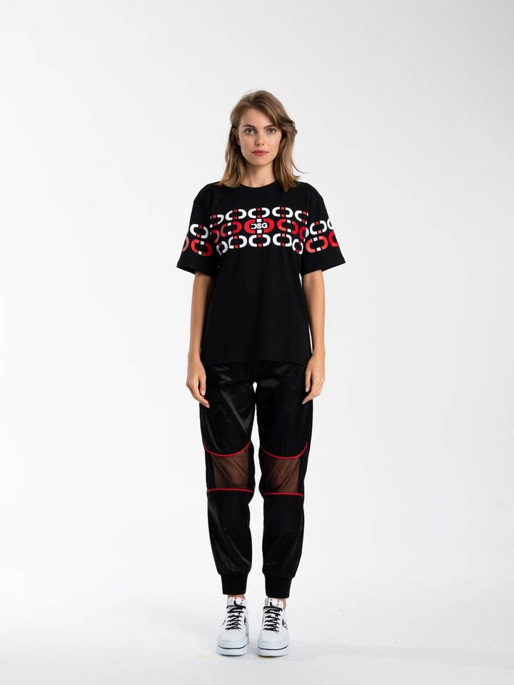 CAMISETA CON CADENA SMILE NEGRO/ROJO/BLANCO para venta al por mayor de DSG