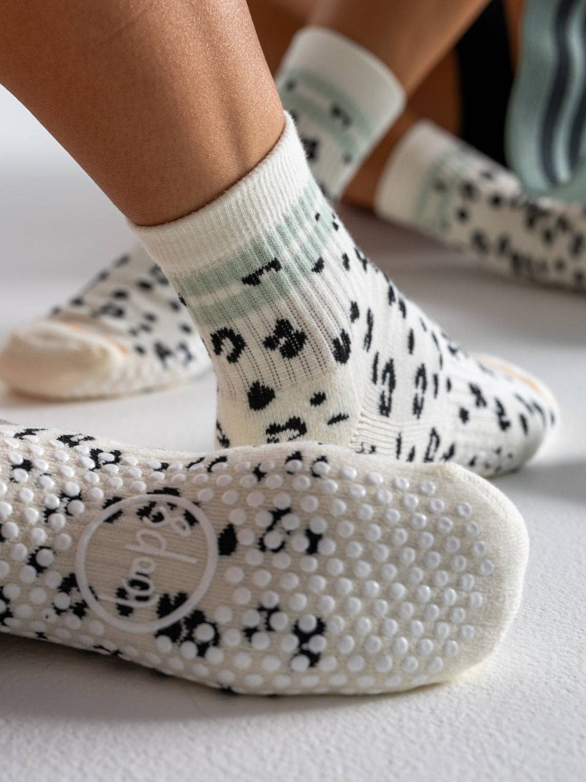 Reformer Loops – Großhandel Socken – Damen – Tier-Print5