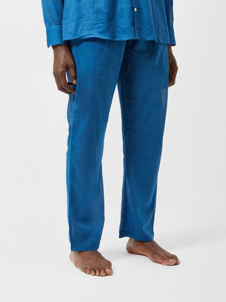 ESSENTIAL-HOSE IN MITTERNACHTSBLAU für den Großhandel von C.R.T.D