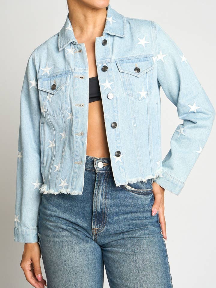 GIACCA DI JEANS SFRANGIATA RICAMATA CON STELLE per la vendita all'ingrosso da parte di Sans Souci
