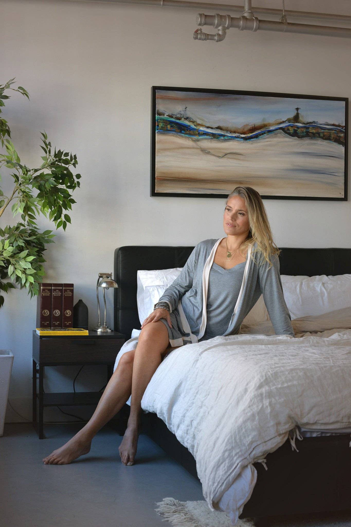 Earth Baby Outfitters - Wholesale Lounge Set - Women's - Beechwood  3 Piece Womens Loungewear and Robe Set4