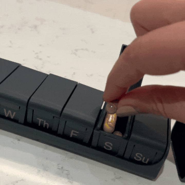 MAYBLISS - Wholesale Pill Organizer - BlissPod Innovative Travel Case1