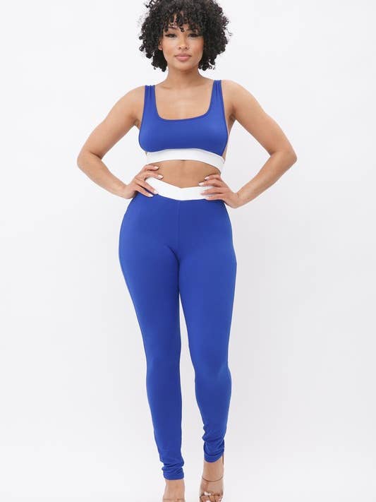 Ensemble haut court et legging à encolure carrée pour la vente par Belita Collection