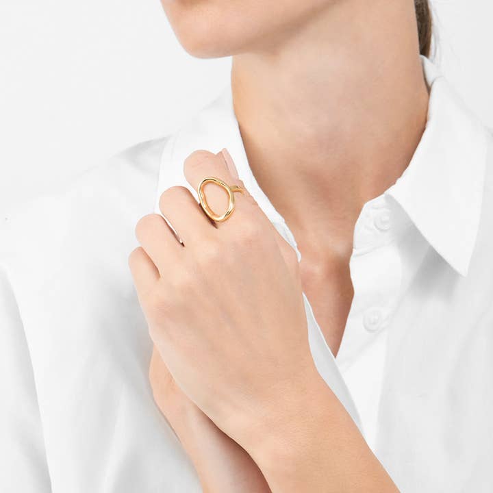 Adornia - Wholesale Cocktail/Statement Ring - Open Hammered Oval Ring gold2