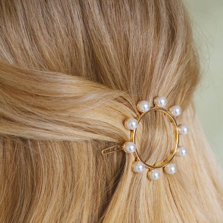 Shop Andi - Wholesale Barrette - Women's - Cleo Gold Circle Pearl Barrette Clip0