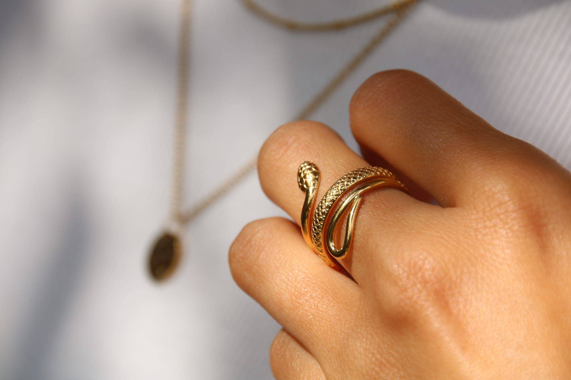 Positiva Jewelry - Wholesale Cocktail/Statement Ring - Goldener Schlangenring6