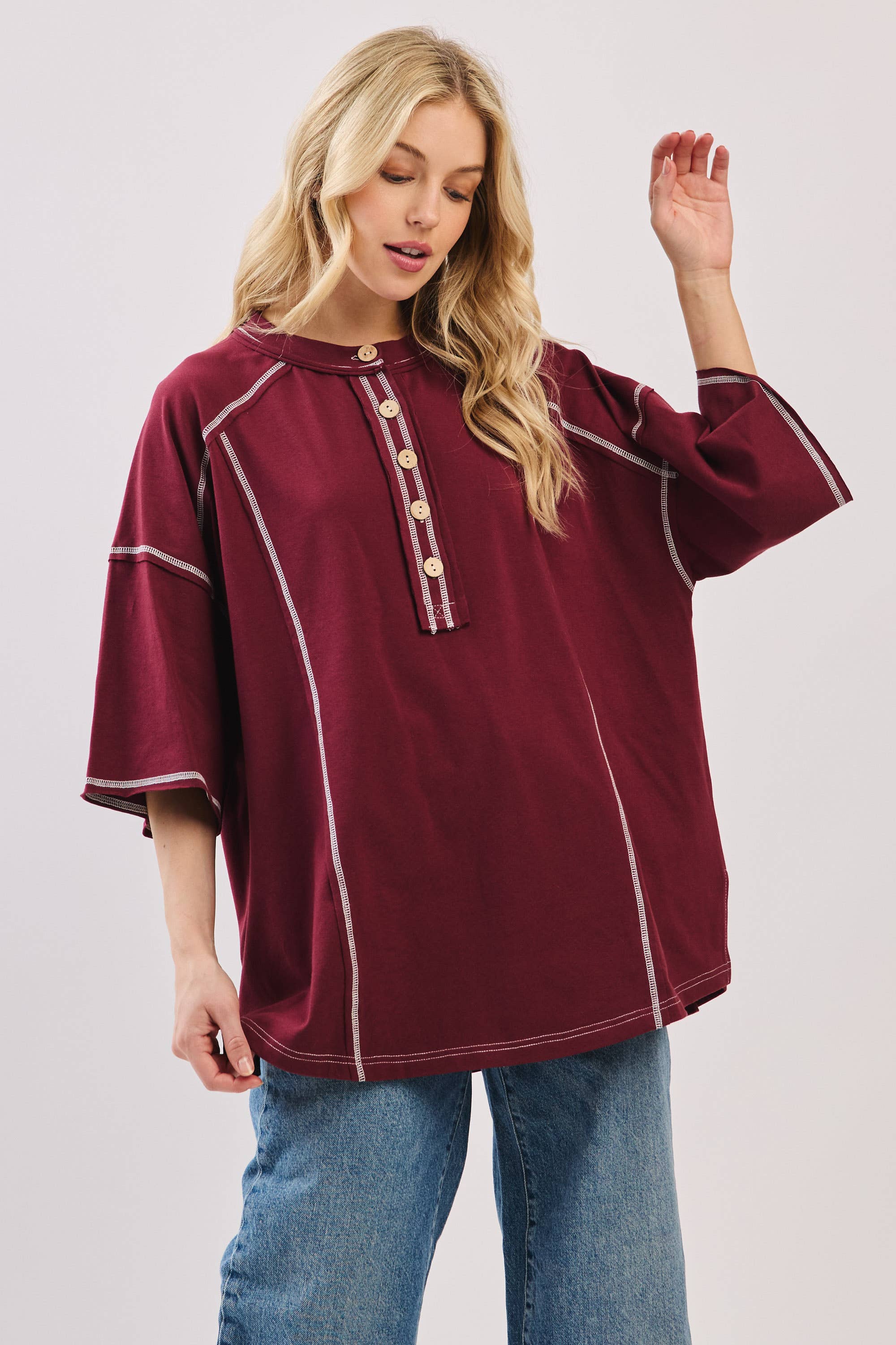 Sewn and Seen – Túnica - Mulher por atacado – Henley Relaxado com Botões15