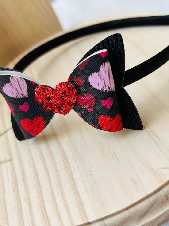 Stirnband mit Schleife zum Valentinstag für den Großhandel von Lavender Avenue