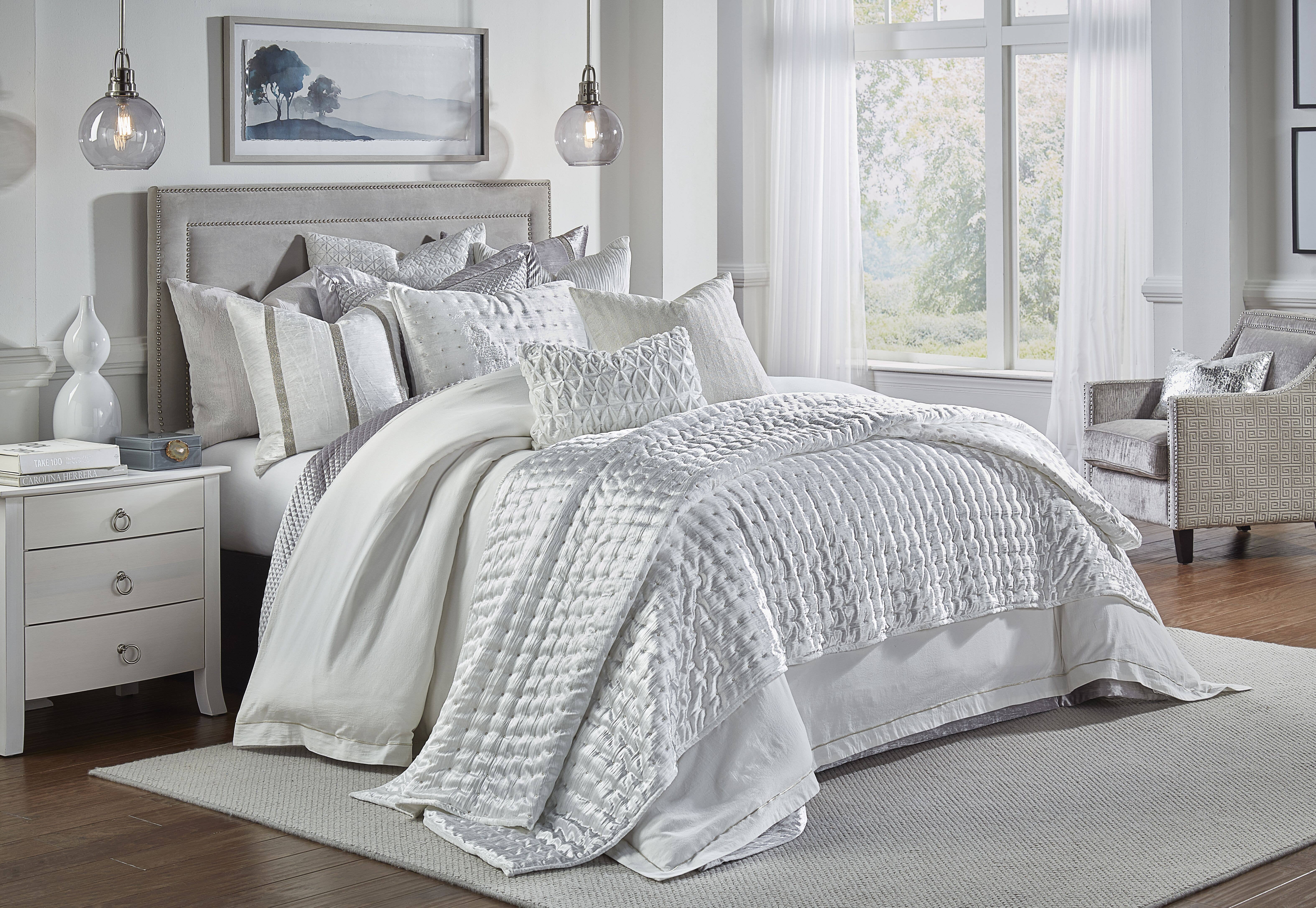 Cloud 9 Design - Wholesale Bedding Set - Prato Ivory Quilt Set