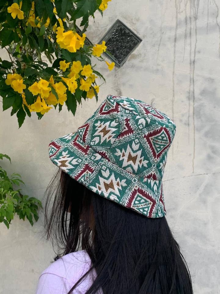 Handgemaakte emmerhoed voor wholesale door Tela Designs