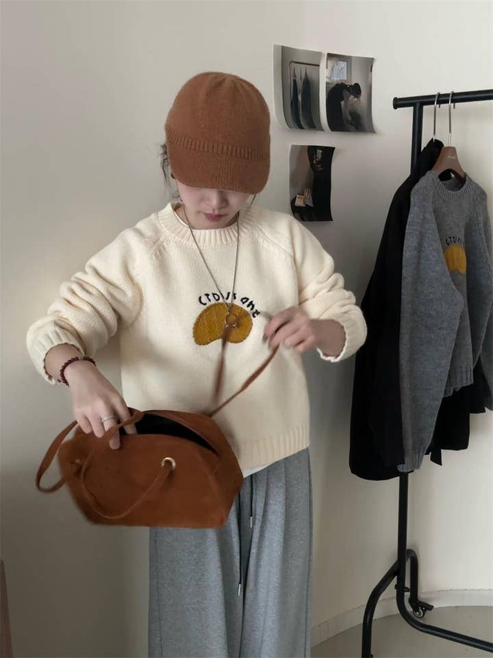 Marayn - Wholesale Knitted jumper – Women′s - Cute Korean Style Cartoon Letter Knit Sweater4