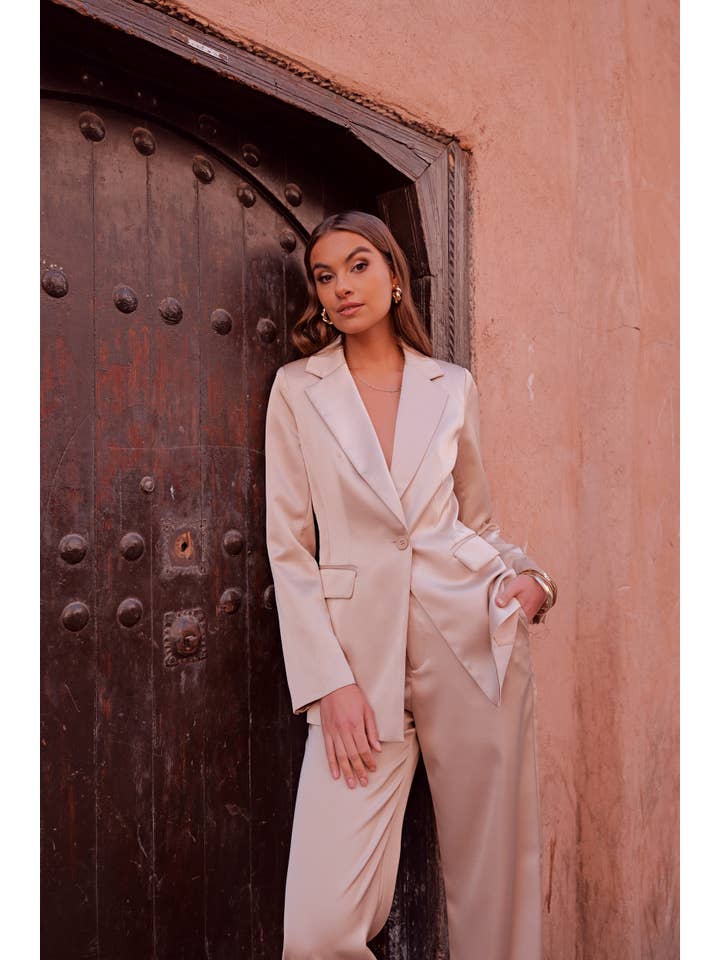 Attentif Paris - Vente Veste de tailleur – femme - Veste cintrée unie en satin65