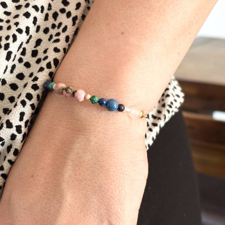 Bracelet Taureau | Bracelet Charme en Cristal | Acier Inoxydable ou Doré | Réglable pour la vente par Rock This Way Crystal Shop