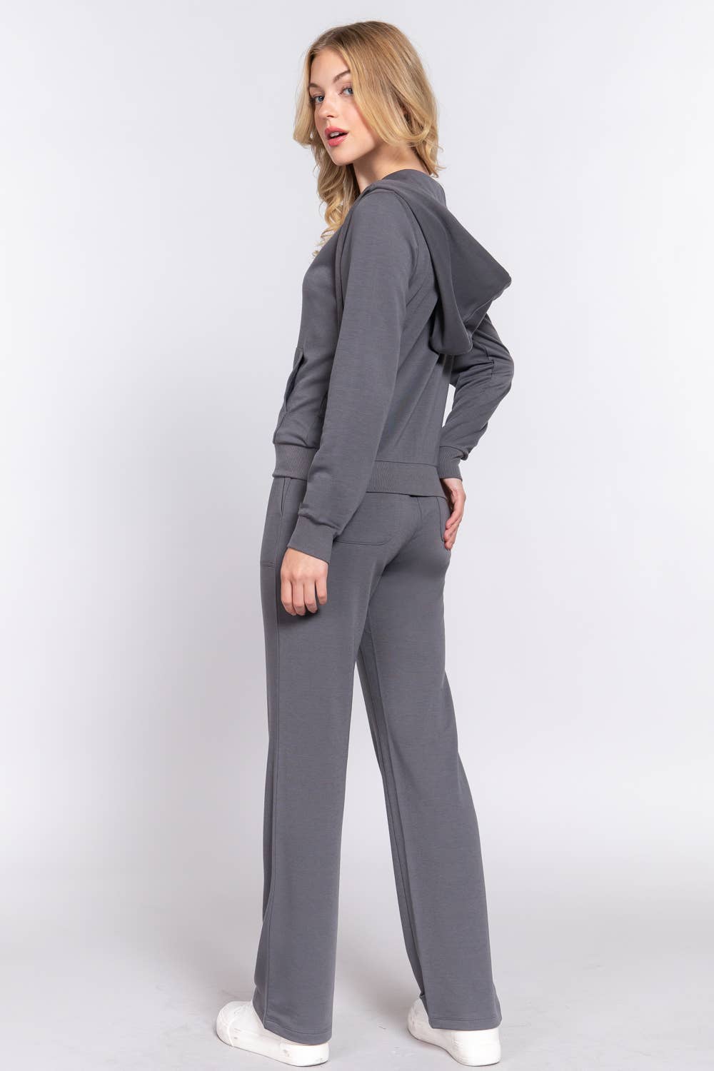Active Basic | Active USA - Wholesale Lounge Set - Women's - Long Sleeve Hoodie Jacket & Pants Sweatsuit Set  12