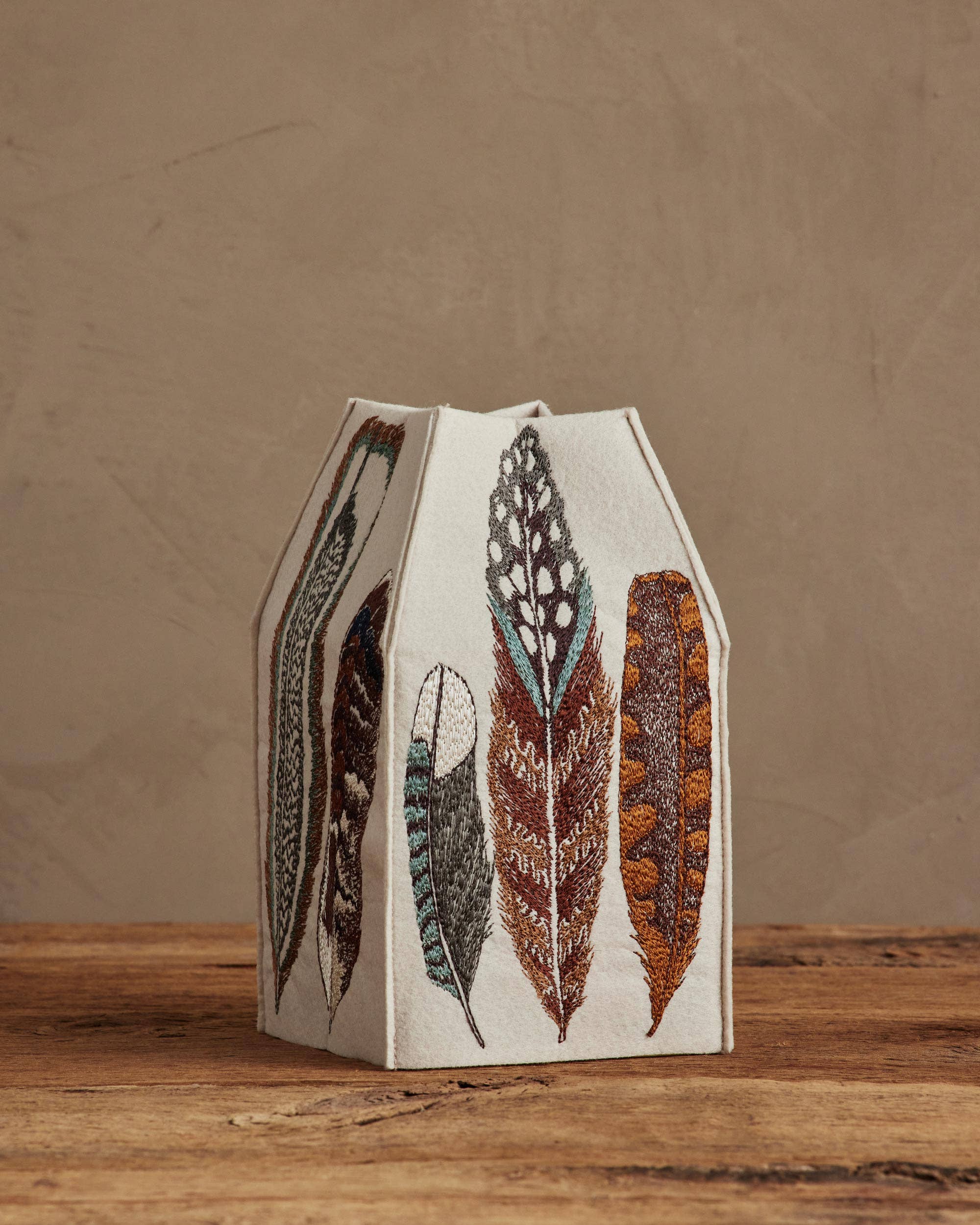 Coral & Tusk – wholesale Näsdukslåda – Fjädrar Tissue Box Cover1