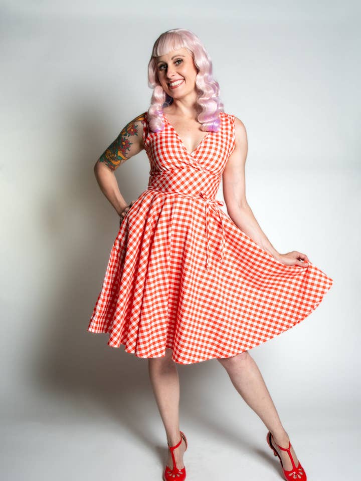 Serena Swing Jurk - Blauw Gingham voor wholesale door Heart of Haute