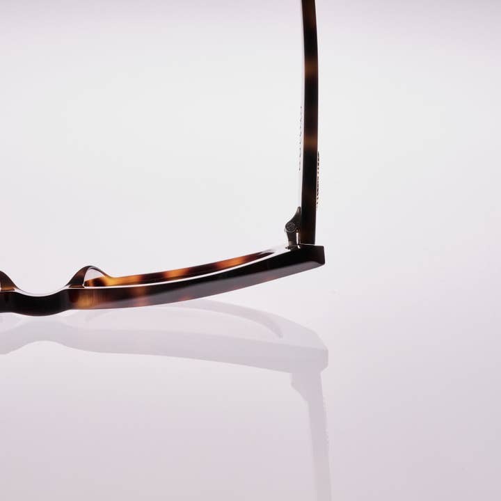 Childe Eco Eyewear - Wholesale Sunglasses - Women's - VIVIFY Gloss Autumn Tort | Amber Bio Lens8