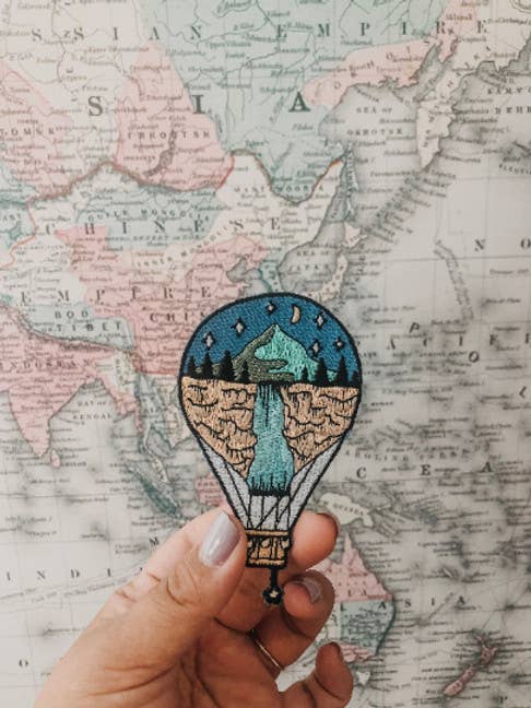 Patch Float Away pour la vente par The Unexpected Type