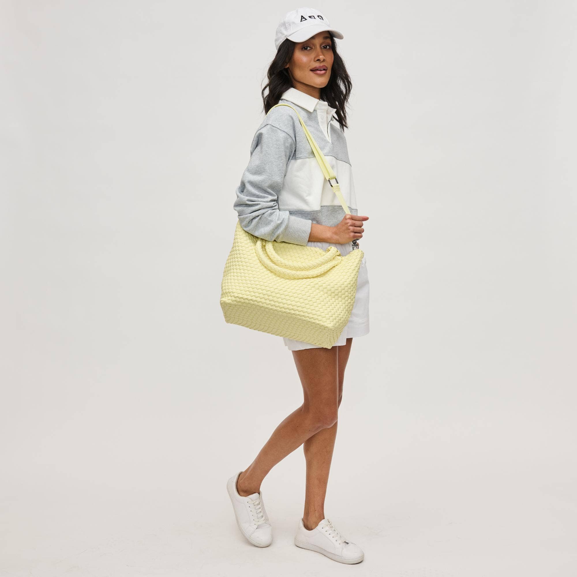 Sol and Selene - Vendita all'ingrosso Borsa tote - Donna - Borsa Media in Neoprene Intrecciato "Sky's The Limit"181