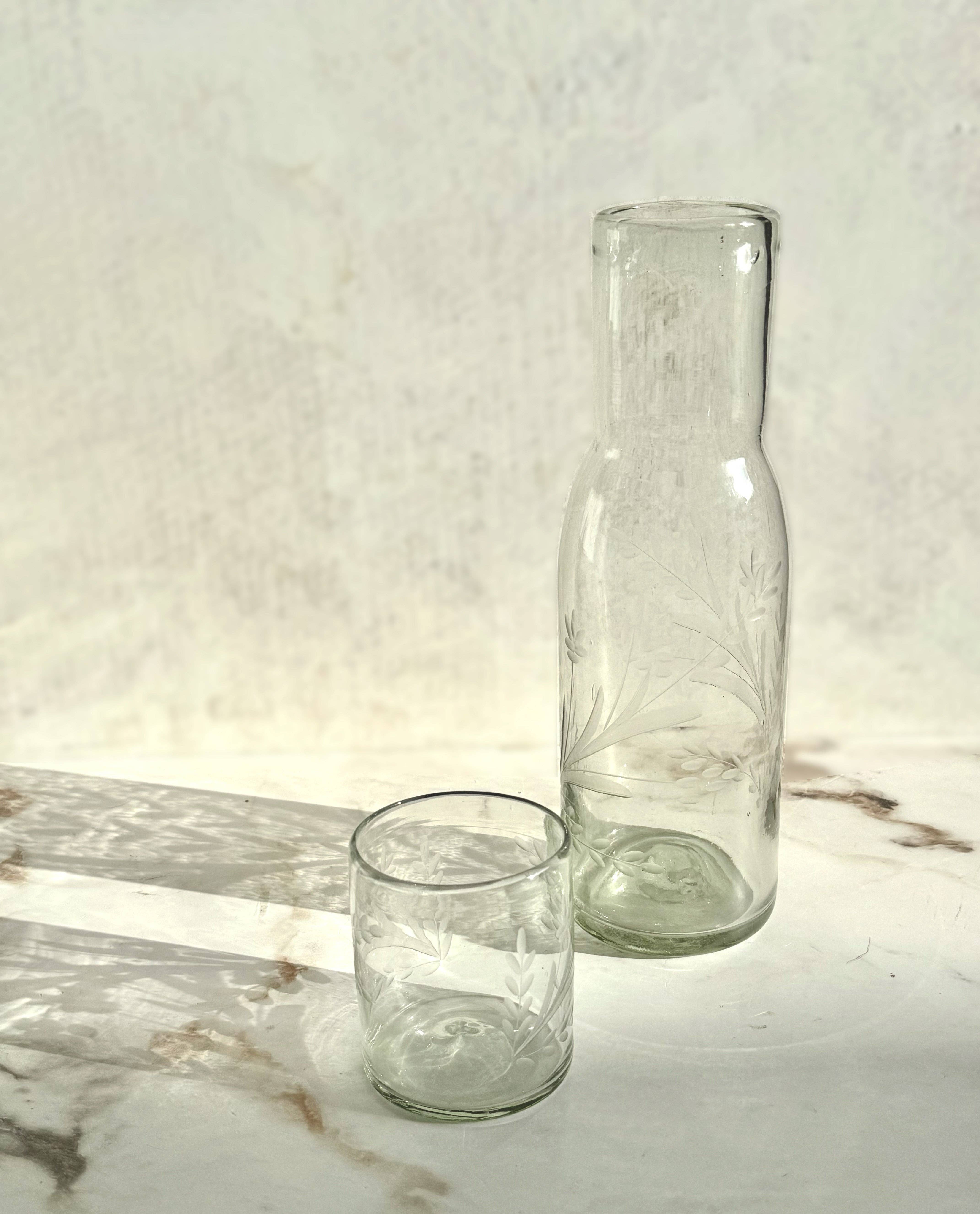 Villa Lua Home - Vente Carafe - Ensemble de carafe haute et verre gravés1