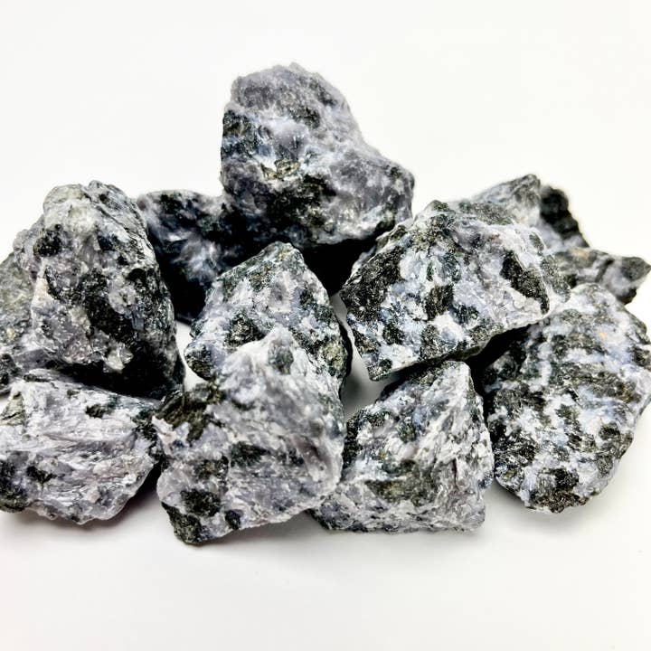 Pelham Grayson Rose - Vendita all'ingrosso Pietra/cristallo spirituale - Mystic Merlinite/Indigo Gabbro | Ruvido | 1 kg | Madagascar
