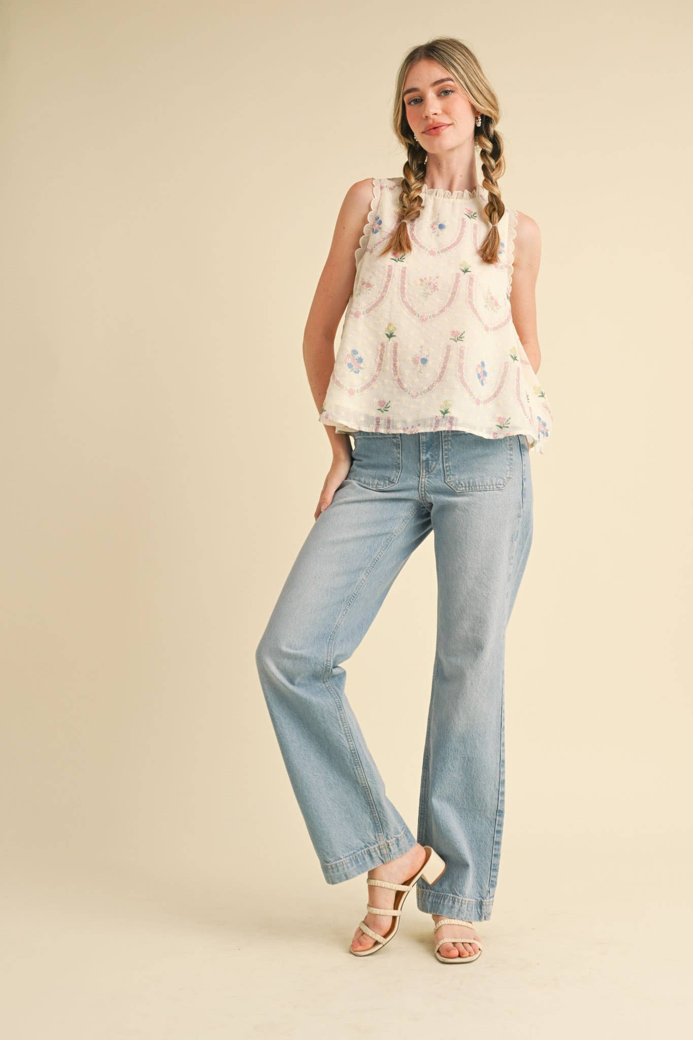 &MERCI - Vendita all'ingrosso Camicetta - Donna - TOP BABYDOLL CON RICAMO FLOREALE MTP400639