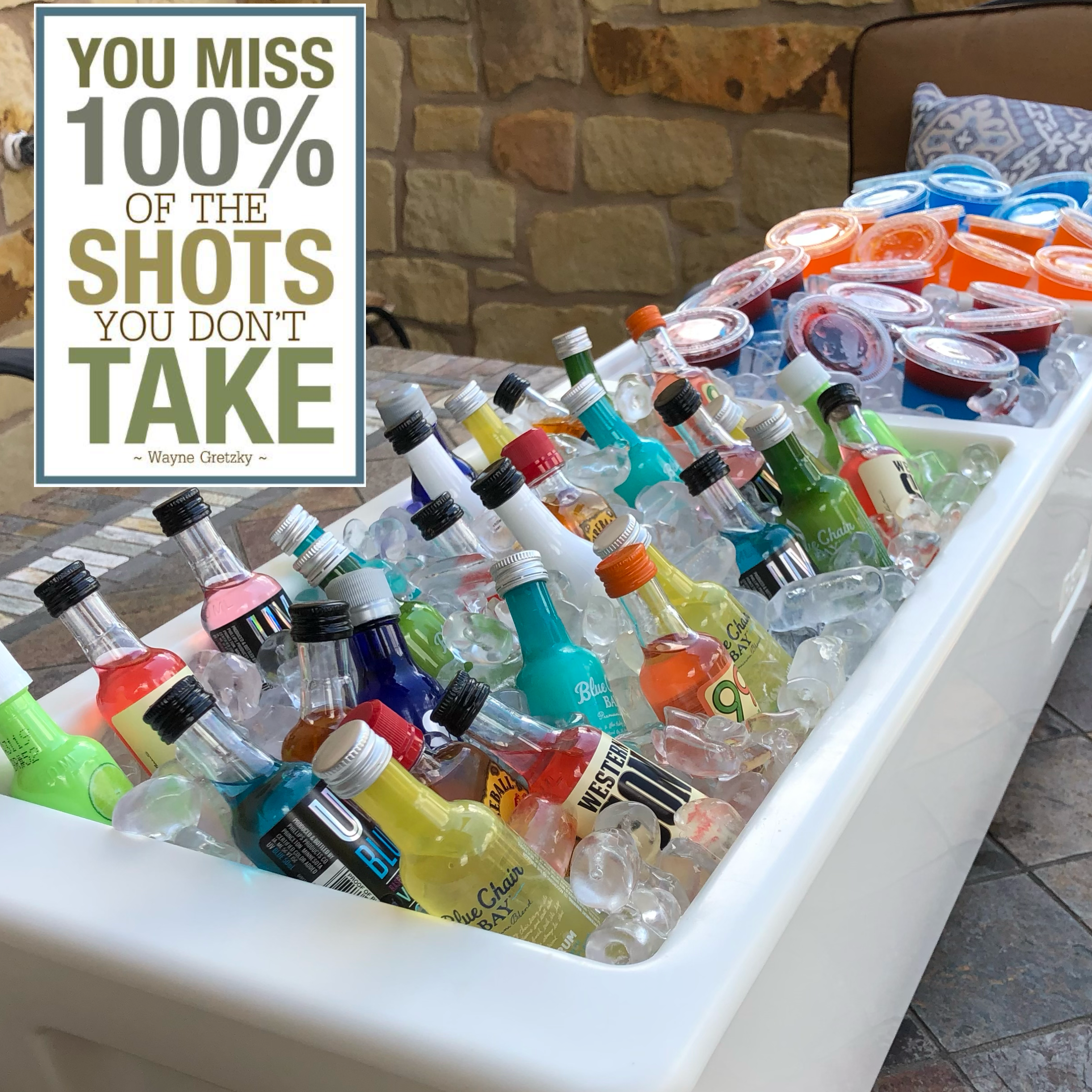 REVO Coolers - Vente Glacière/sac isotherme - Glacière REVO Party Barge™ | Blanc Polaire7