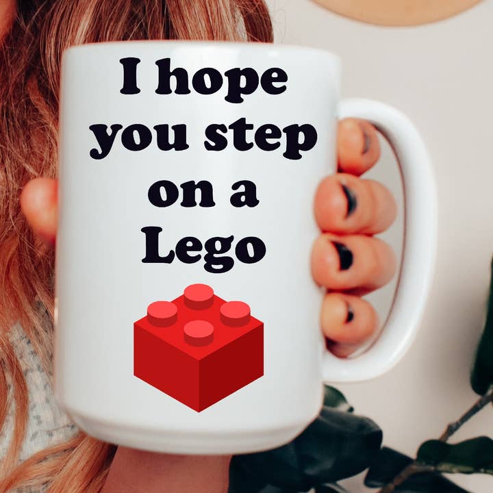 Spero che tu calpesti una tazza Lego per la vendita all'ingrosso da parte di Ace the Pitmatian Co
