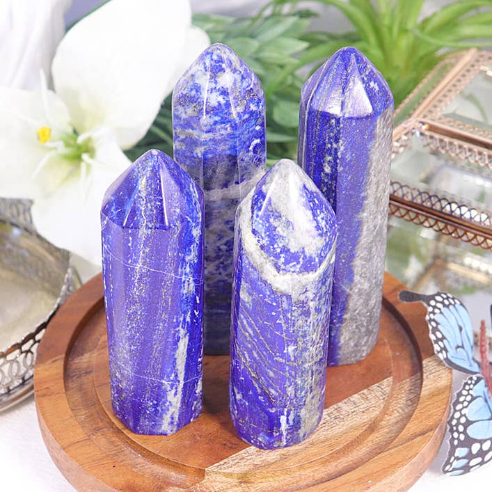 Piccola torre in lapislazzuli di grado B - Lapislazzuli Points per la vendita all'ingrosso da parte di Natures Artifacts Inc