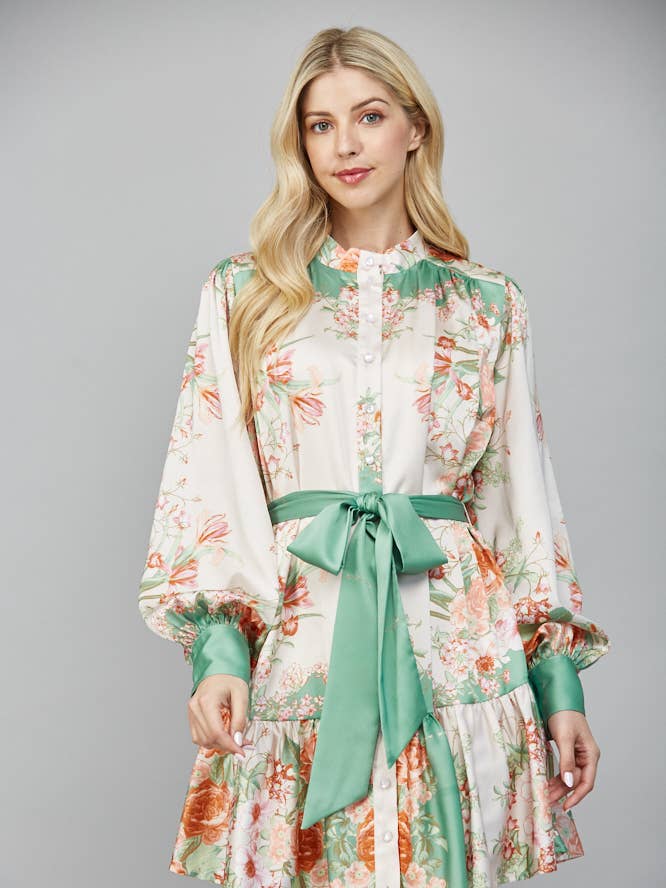 ABITO CON COLLO ALTO, CINTURA DA ANNODARE E BOTTONI FD30385 per la vendita all'ingrosso da parte di FATE