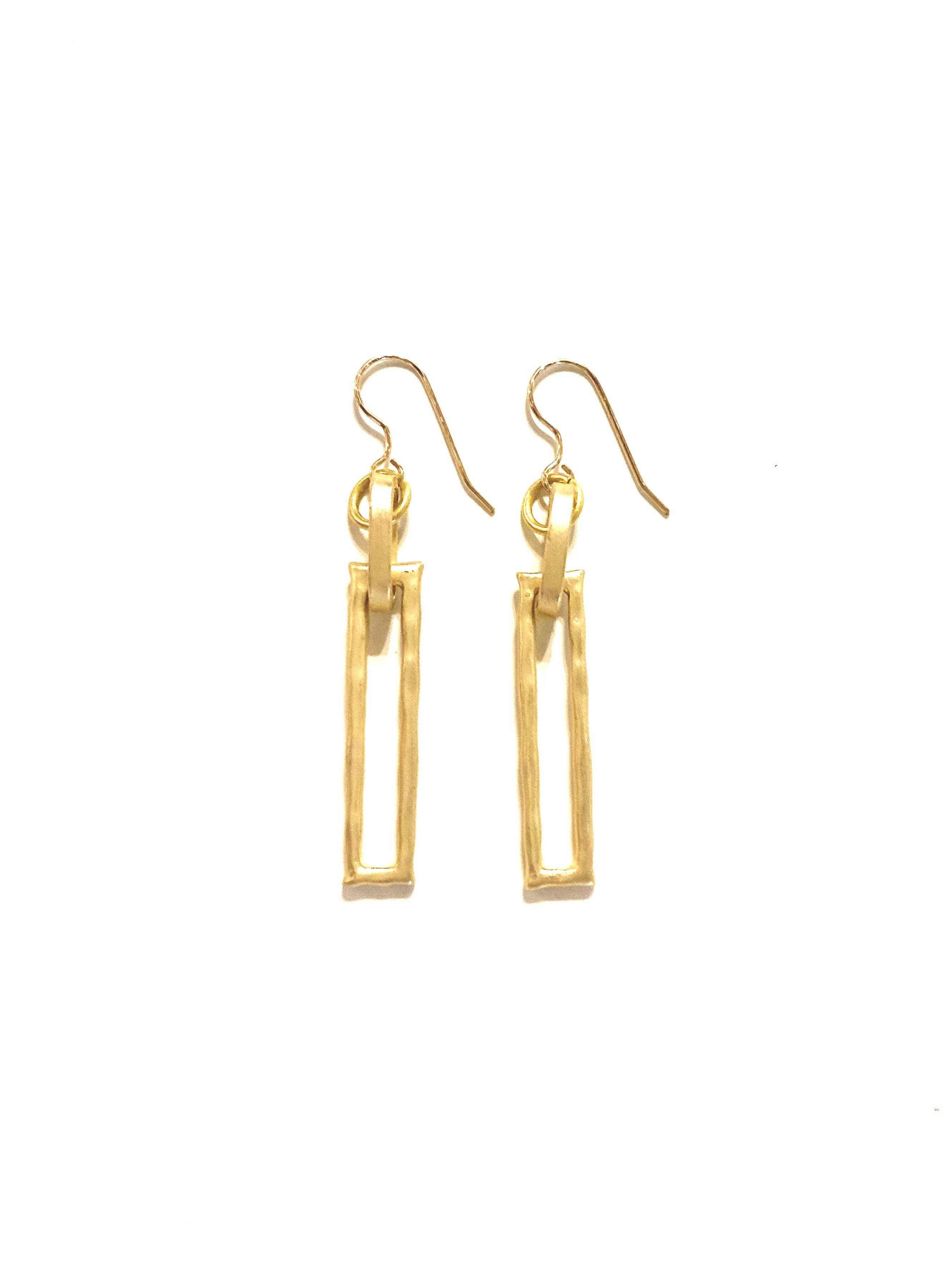 LJ Sonder - Wholesale Hangende/ronde oorbellen - Fall-E - oorbellen met gehamerde paperclipschakels