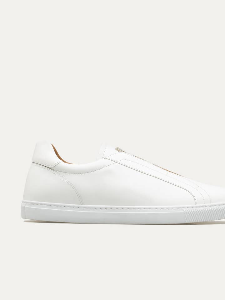 Sapatilha Elástica em Pele Branca por atacado de Ace Marks