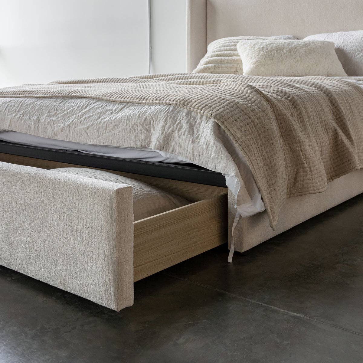 Style In Form - Wholesale Bed - Lourdes King Storage Drawer Bed - Cream7