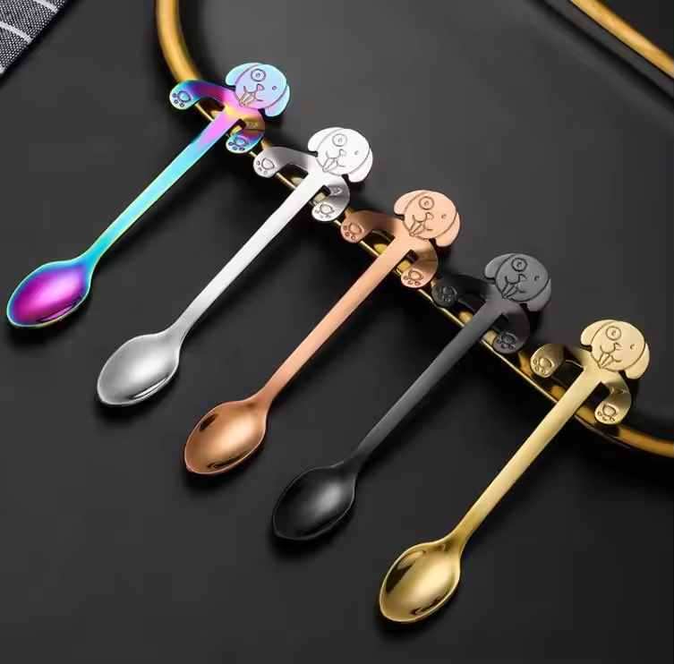 Sostraw & SmartThings - Vente Cuillères à soupe - Cuillère pour chien - 4 couleurs - Pour le thé, le café ou le dessert3
