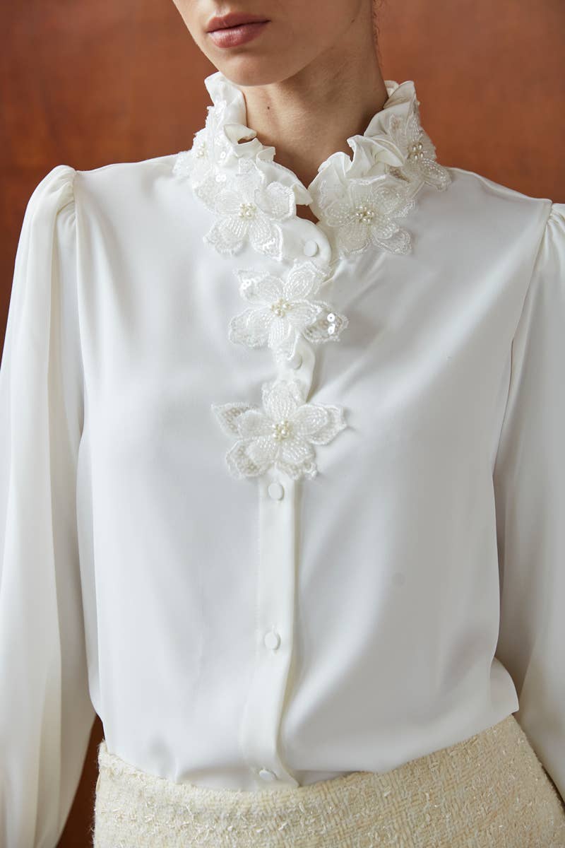 ELLI WHITE - Wholesale Button Down Shirt - Women's - Shirt with embossed floral collar1