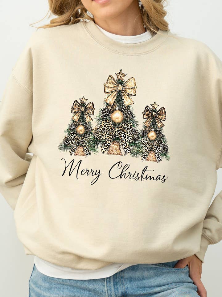 Sweat-shirt à imprimé léopard avec sapins de Noël pour la vente par Midday USA