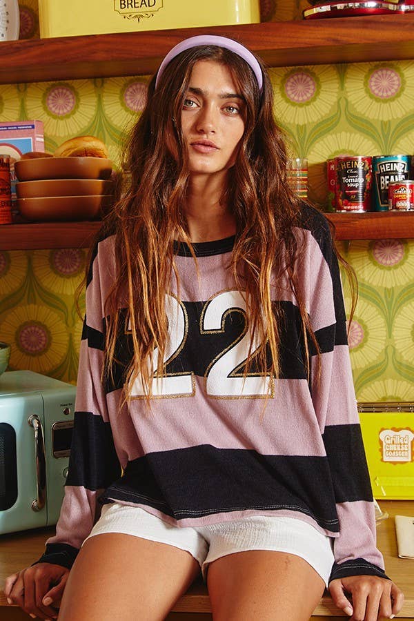 BORDEAUX/MOKA SALDI OUTLET T1589 Top a blocchi di colore con stampa numero 22 in vendita all'ingrosso su Faire3