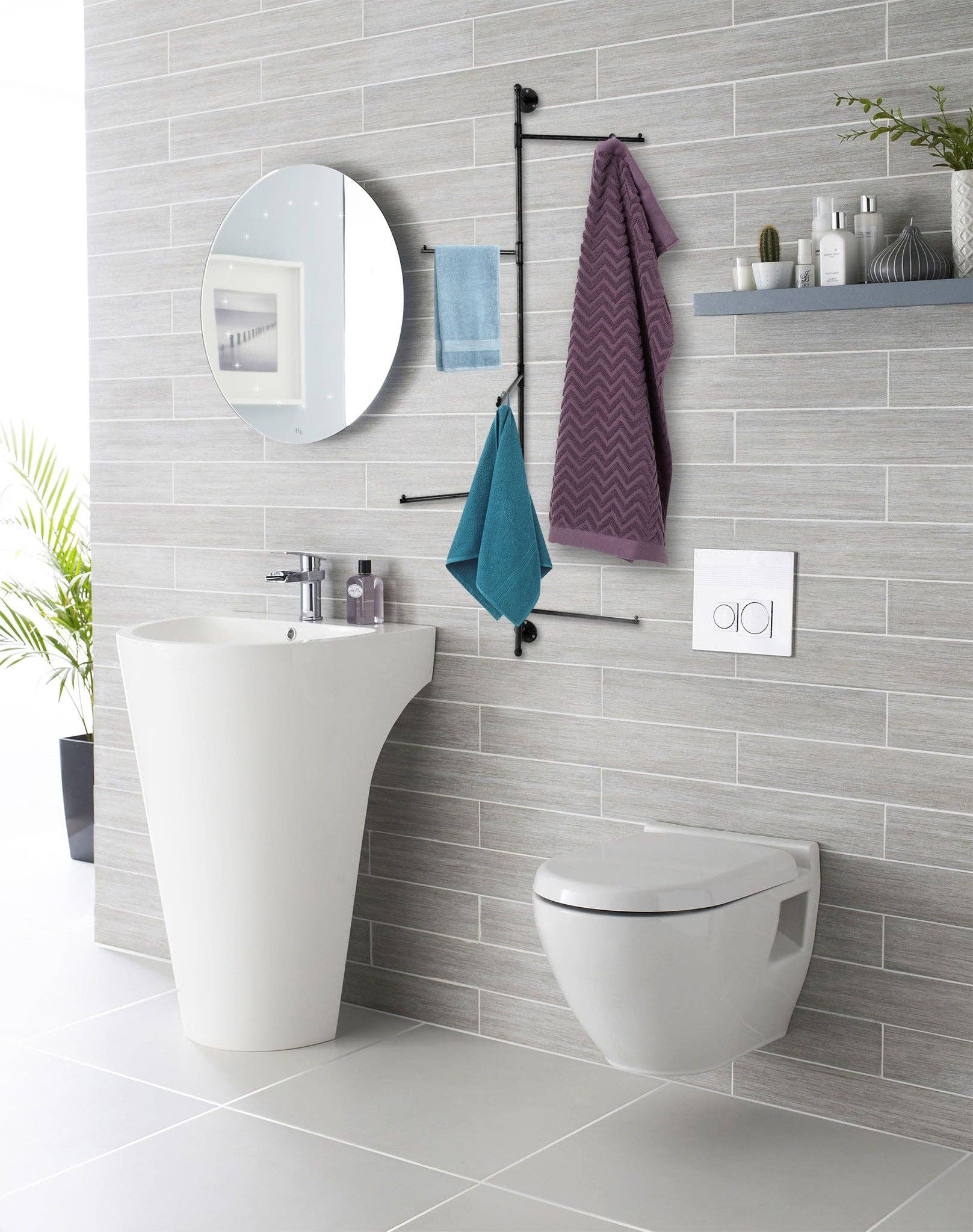 NACH - Wholesale Wall Hook - 5 Arm Iron Towel Rack Med, Black1