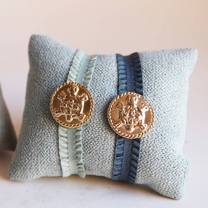 ARNIA Bracelet and other Purchase Wholesale braided elastic. Free Returns & Net 60 Terms on Faire trending on Faire.