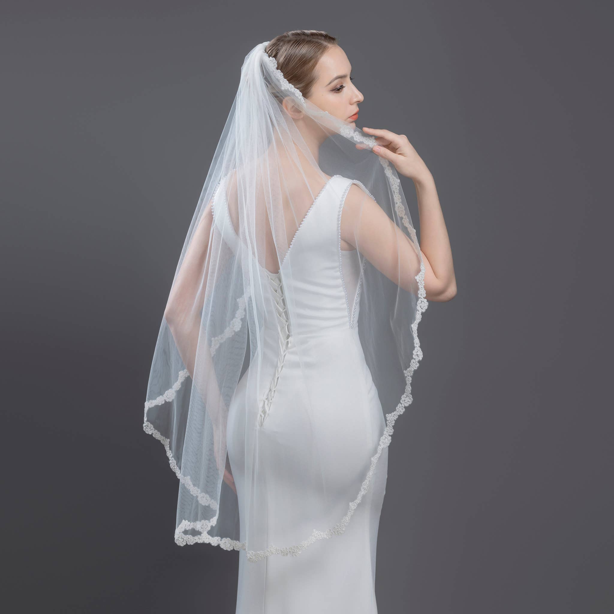 Farinosa Bridal - Wholesale Veil - Women's - FS6299 Floral Vine Embroidered Lace Bridal Veil 42"3