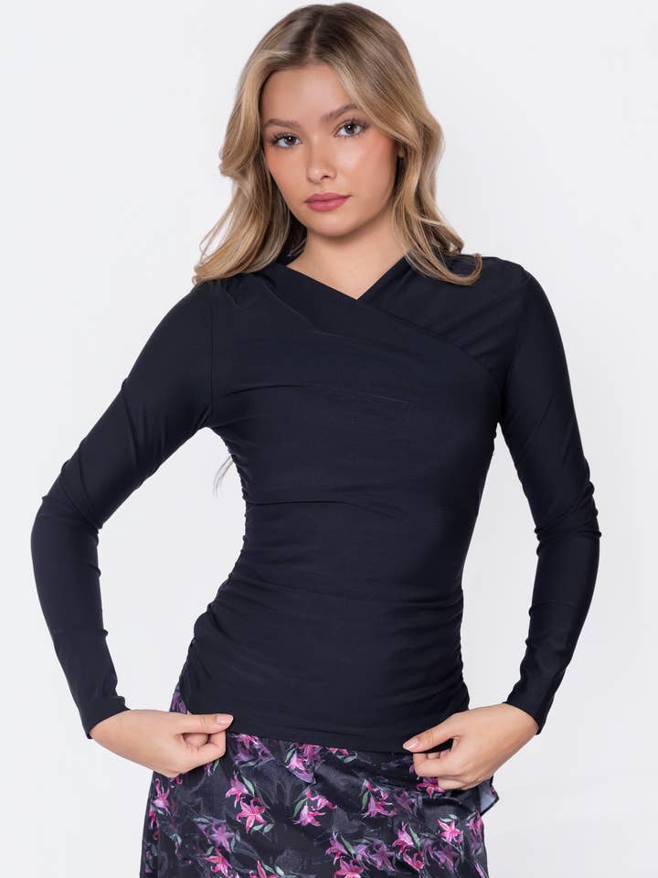 Noa Topp (Svart) för wholesale av Yakira Bella