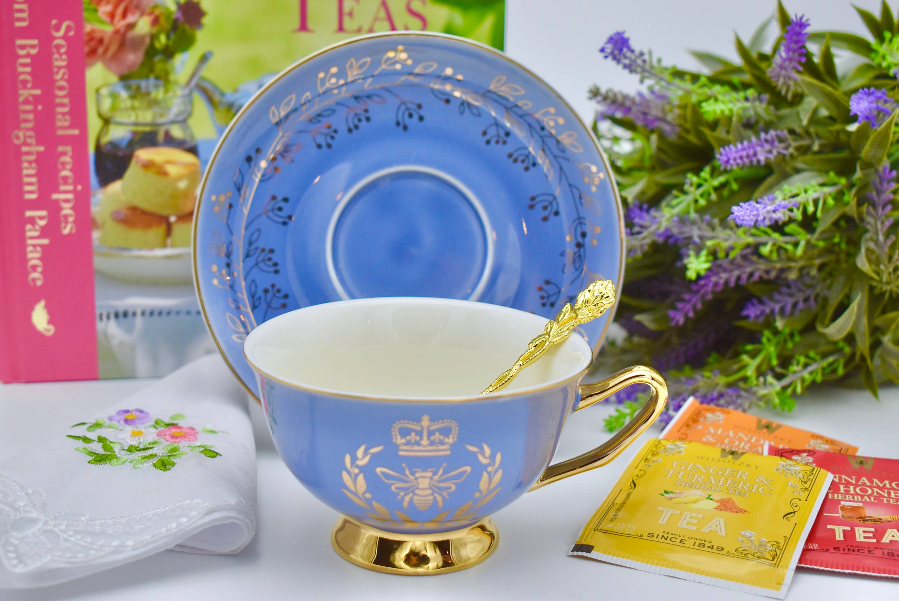 All Little Cute Things - Wholesale Tea Set - Regency Golden Bee Lavender with Gold Teacup and Saucer6