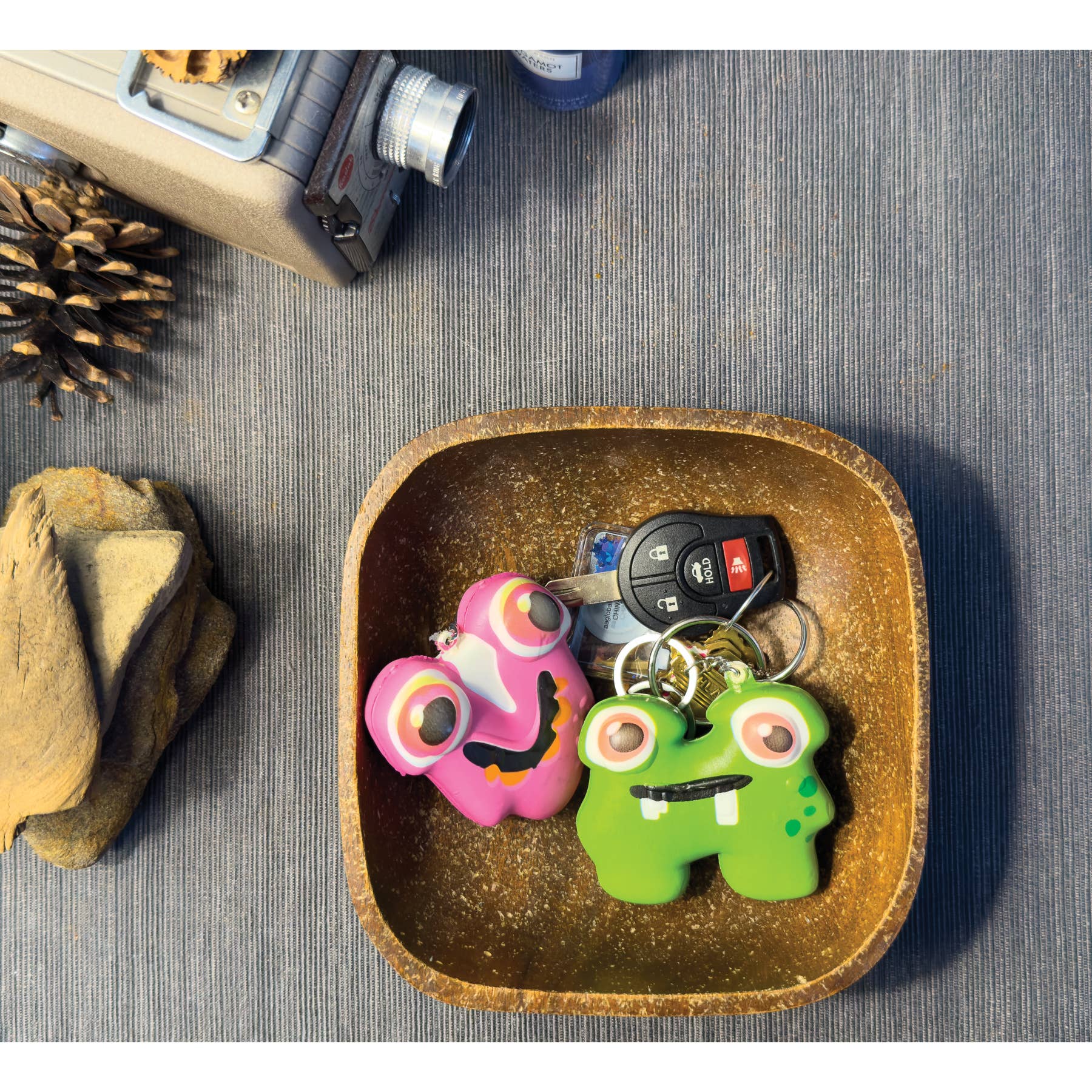 Geddes - Wholesale Squishy Toy - Kids & Baby - SQUISHY ALPHA MONSTER BACKPACK BUDDIES  26/BAG10