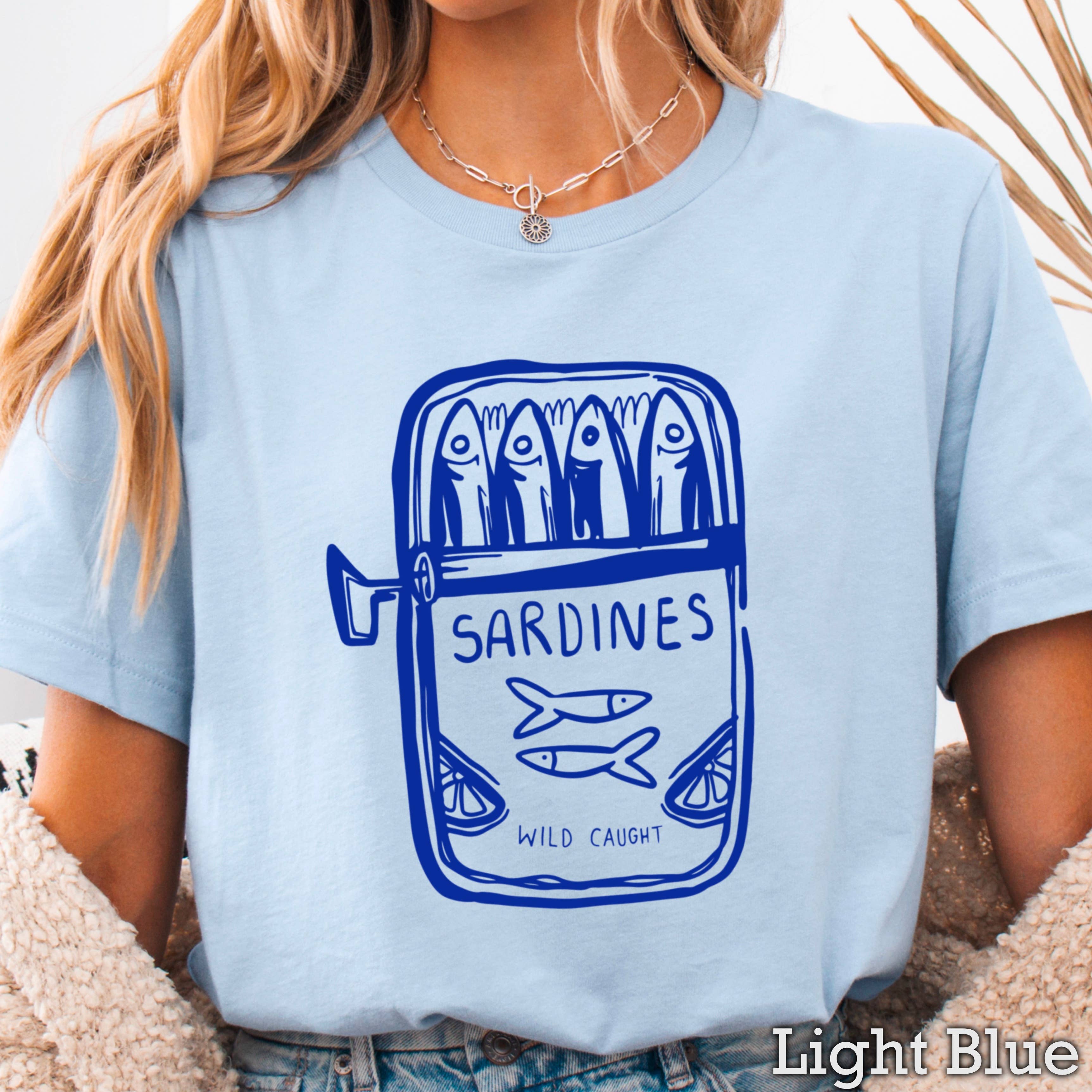 Shoppe SHC – wholesale T-shirt med logga - Dam – Sardiner Kustkvinnors Grafiska T-shirt | Gildan13