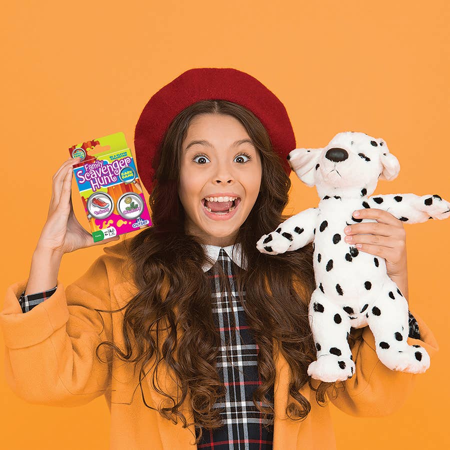 Outset Games and Cobble Hill Puzzles - Wholesale Card Game - Family Scavenger Hunt Card Game4